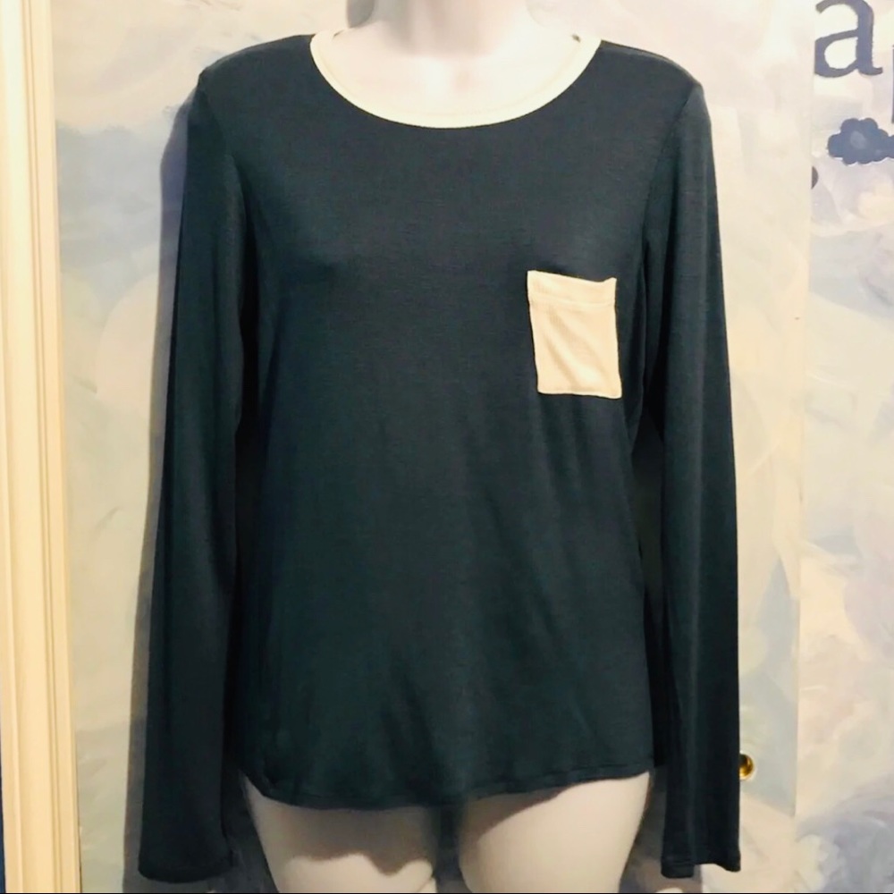 NWT Wet seal light long sleeve top